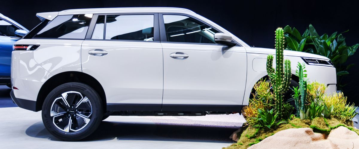 JAECOO 5 BEV Şangay'da: İlk Tam Elektrikli SUV